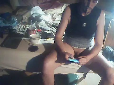 HOTMENVERYHOT online show from 06/04/26, 09:19