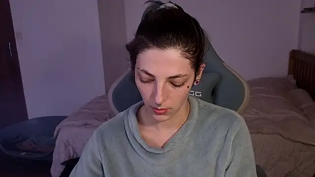 Snapshot of Nixxy_naughty chatting on 01/17/26, 08:23 Nixxy naughty online show from 01/17/26, 08:23