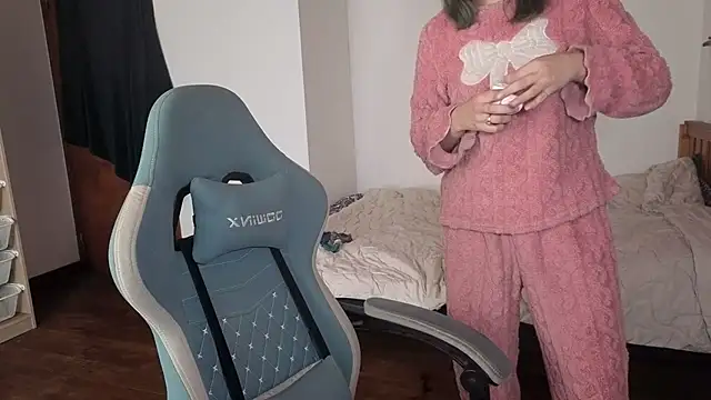 Snapshot of Nixxy_naughty chatting on 01/10/26, 10:16 Nixxy naughty online show from 01/10/26, 10:16