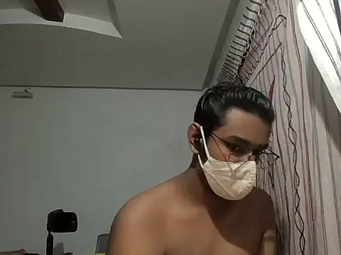 Snapshot of brownguy1234 chatting on 02/09/25, 11:58 brownguy1234 online show from 02/09/25, 11:58