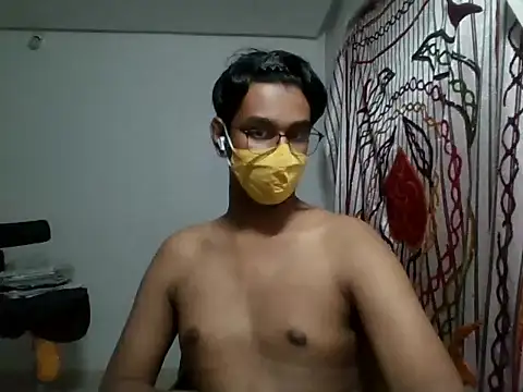 Snapshot of brownguy1234 chatting on 02/21/25, 06:37 brownguy1234 online show from 02/21/25, 06:37