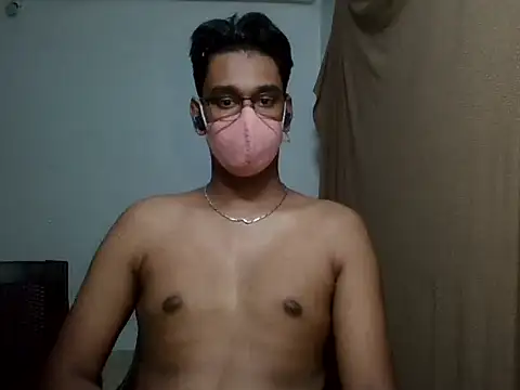 Snapshot of brownguy1234 chatting on 03/20/25, 02:32 brownguy1234 online show from 03/20/25, 02:32