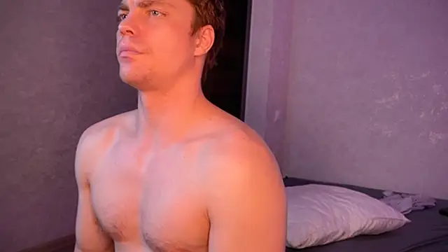 Snapshot of _mike_new chatting on 02/04/25, 10:02 mike new online show from 02/04/25, 10:02