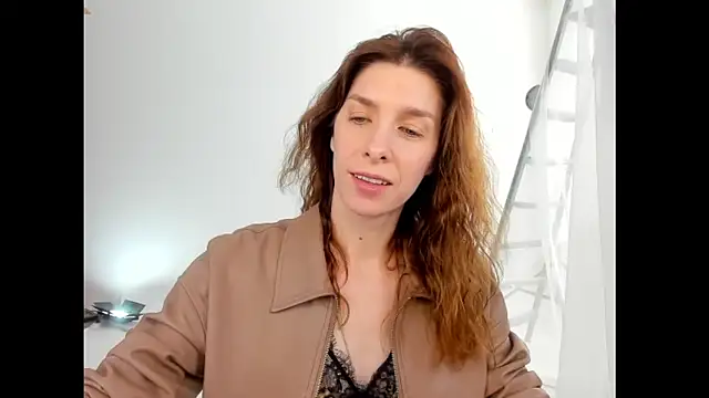 YourSuperModel online show from 05/08/26, 06:39