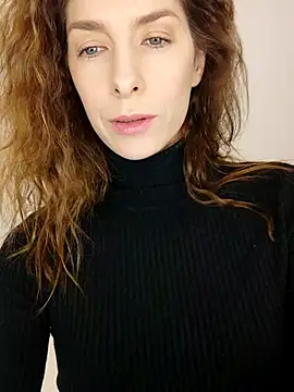 Snapshot of YourSuperModel chatting on 11/23/25, 06:12 YourSuperModel online show from 11/23/25, 06:12