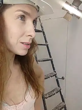 Snapshot of YourSuperModel chatting on 10/28/25, 01:10 YourSuperModel online show from 10/28/25, 01:10