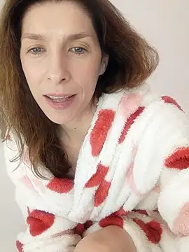 YourSuperModel online show from 04/08/26, 11:33