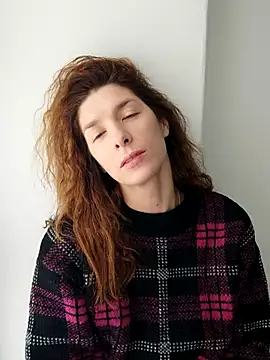 Snapshot of YourSuperModel chatting on 11/02/25, 06:29 YourSuperModel online show from 11/02/25, 06:29