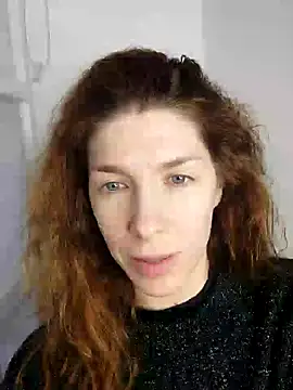 Snapshot of YourSuperModel chatting on 11/26/25, 05:40 YourSuperModel online show from 11/26/25, 05:40