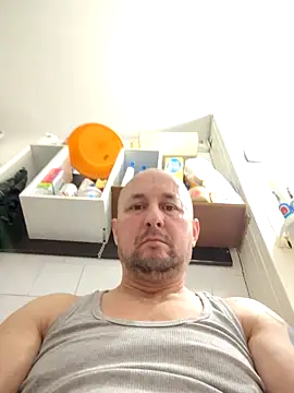 Snapshot of intx800 chatting on 05/09/26, 04:27 intx800 online show from 05/09/26, 04:27