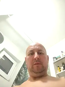 Snapshot of intx800 chatting on 04/19/26, 05:47 intx800 online show from 04/19/26, 05:47