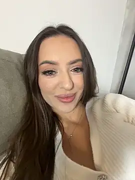 tina akira online show from 02/11/26, 01:11