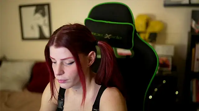 Bellis Perenis online show from 03/26/26, 05:22