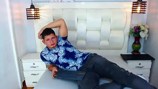 Loony Zion online show from 11/01/25, 07:08