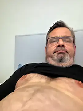 axecoman60 online show from 02/17/26, 07:00