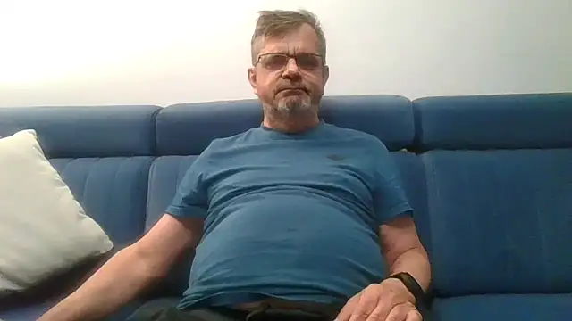 axecoman60 online show from 04/30/26, 07:10