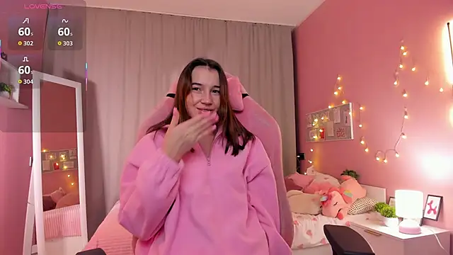 Bellla Haddid online show from 11/26/25, 02:00