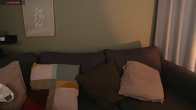 Bellla Haddid online show from 01/29/25, 12:33