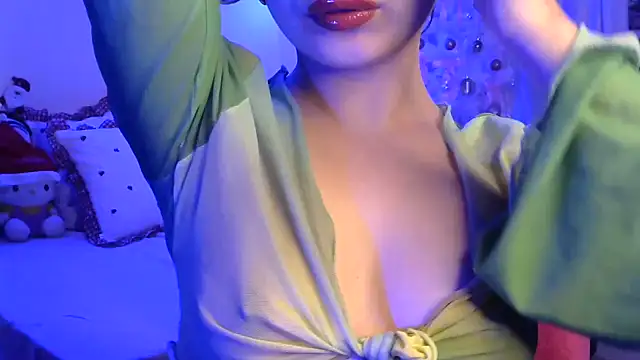 amrita2210 online show from 12/20/25, 08:22