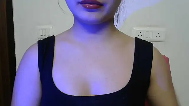 amrita2210 online show from 02/21/26, 08:11