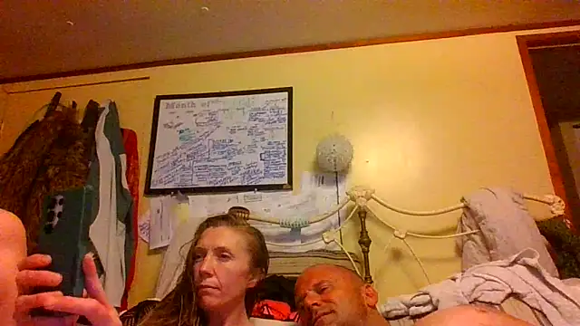 Snapshot of raybo715 chatting on 05/26/26, 03:37 raybo715 online show from 05/26/26, 03:37