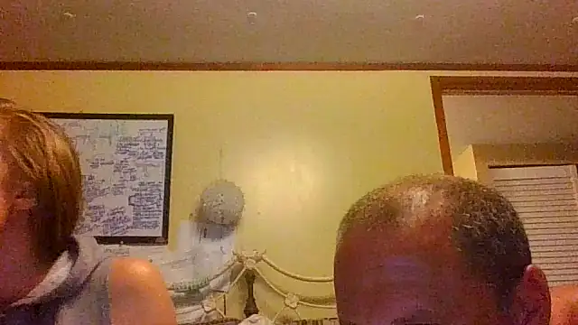 Snapshot of raybo715 chatting on 05/18/26, 04:40 raybo715 online show from 05/18/26, 04:40