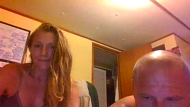 Snapshot of raybo715 chatting on 05/25/26, 04:12 raybo715 online show from 05/25/26, 04:12