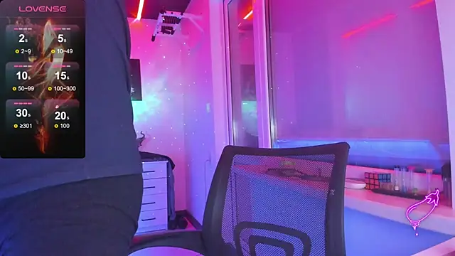 Snapshot of MAGABEAR077 chatting on 12/16/25, 02:27 MAGABEAR077 online show from 12/16/25, 02:27