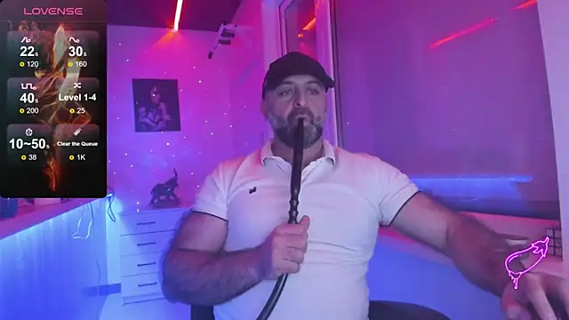 Snapshot of MAGABEAR077 chatting on 12/05/25, 10:03 MAGABEAR077 online show from 12/05/25, 10:03