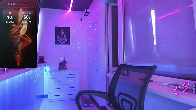 Snapshot of MAGABEAR077 chatting on 11/29/25, 10:04 MAGABEAR077 online show from 11/29/25, 10:04