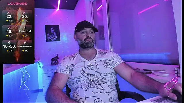 Snapshot of MAGABEAR077 chatting on 11/22/25, 08:51 MAGABEAR077 online show from 11/22/25, 08:51