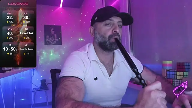 Snapshot of MAGABEAR077 chatting on 10/23/25, 03:05 MAGABEAR077 online show from 10/23/25, 03:05