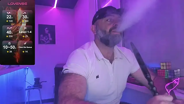 Snapshot of MAGABEAR077 chatting on 10/08/25, 09:55 MAGABEAR077 online show from 10/08/25, 09:55