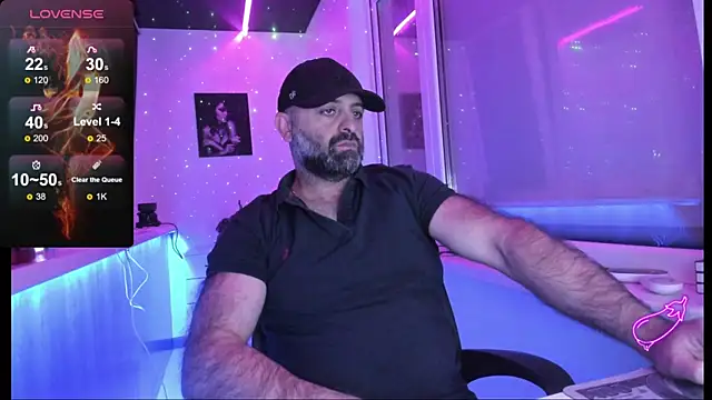 Snapshot of MAGABEAR077 chatting on 11/21/25, 07:24 MAGABEAR077 online show from 11/21/25, 07:24