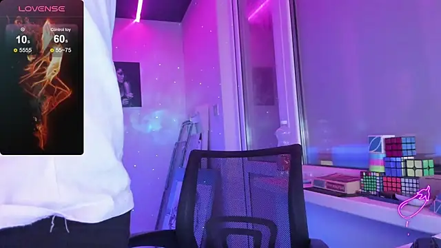 Snapshot of MAGABEAR077 chatting on 11/06/25, 01:37 MAGABEAR077 online show from 11/06/25, 01:37