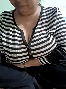 Kavya kapoor online show from 02/21/26, 04:09