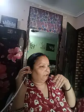 Snapshot of Kavya_kapoor chatting on 05/30/26, 12:44 Kavya kapoor online show from 05/30/26, 12:44