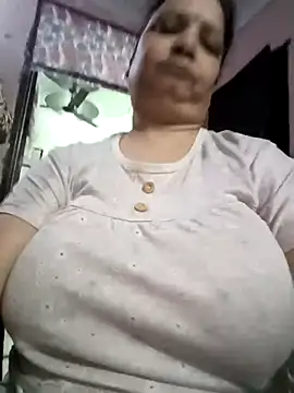 Kavya kapoor online show from 04/11/26, 02:10