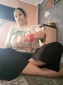 Kavya kapoor online show from 10/31/25, 02:52