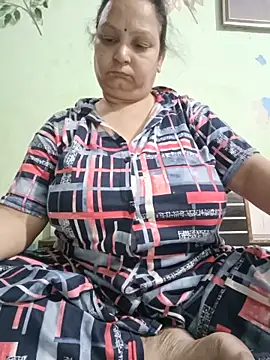 Snapshot of Kavya_kapoor chatting on 06/10/26, 08:26 Kavya kapoor online show from 06/10/26, 08:26