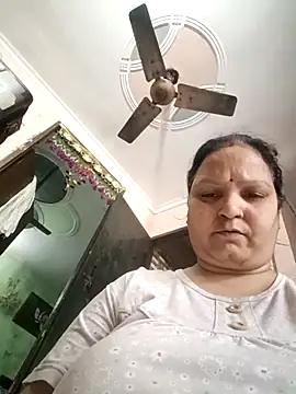 Kavya kapoor online show from 03/16/26, 05:44