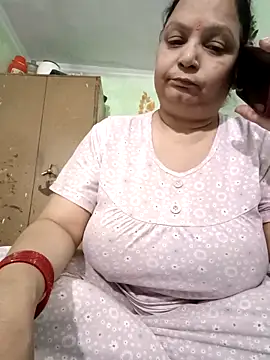 Kavya kapoor online show from 10/26/25, 06:47