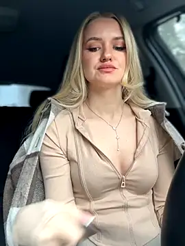 Snapshot of Devill_Angel_ chatting on 10/29/25, 08:35 Devill Angel online show from 10/29/25, 08:35