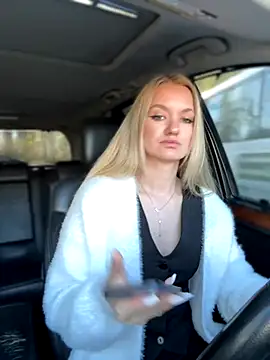 Snapshot of Devill_Angel_ chatting on 09/25/25, 10:43 Devill Angel online show from 09/25/25, 10:43