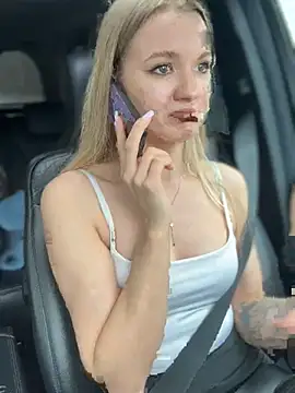 Snapshot of Devill_Angel_ chatting on 03/11/25, 12:06 Devill Angel online show from 03/11/25, 12:06