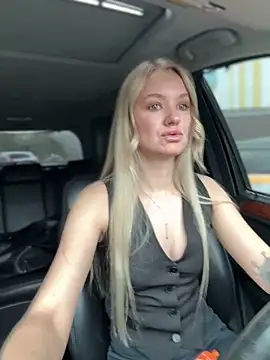 Snapshot of Devill_Angel_ chatting on 09/18/25, 05:32 Devill Angel online show from 09/18/25, 05:32