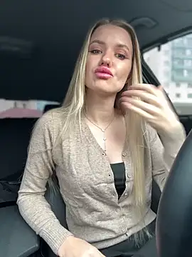 Snapshot of Devill_Angel_ chatting on 10/31/25, 10:45 Devill Angel online show from 10/31/25, 10:45