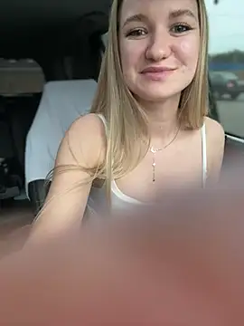 Snapshot of Devill_Angel_ chatting on 03/11/25, 03:12 Devill Angel online show from 03/11/25, 03:12