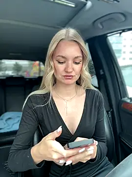 Snapshot of Devill_Angel_ chatting on 09/13/25, 10:04 Devill Angel online show from 09/13/25, 10:04