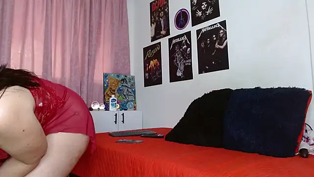 scarlett  morgan online show from 11/18/25, 02:20